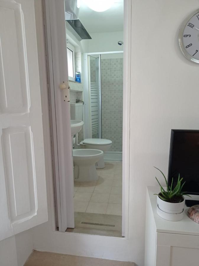 Bari Guest House Apartament *